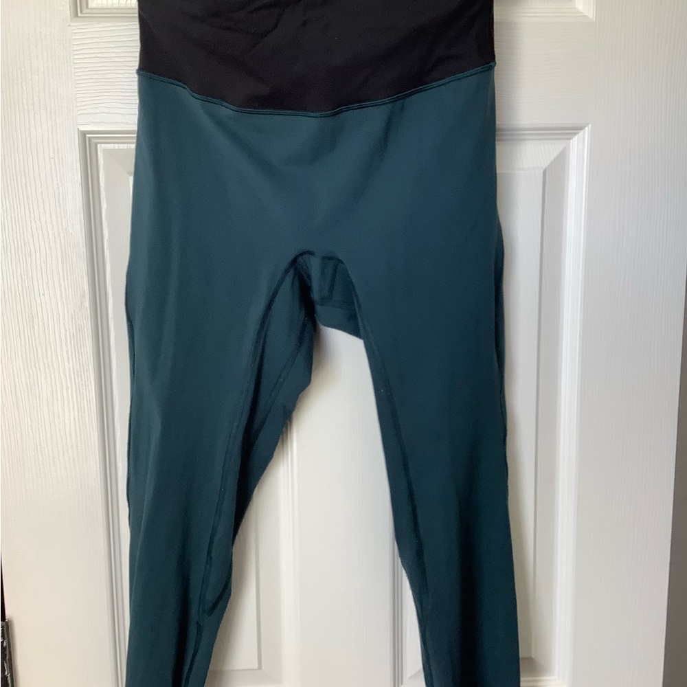 Lululemon Athletica Black and Teal Leggings